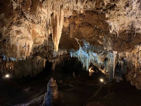 Cavern .